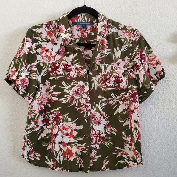 𝅺french connection floral top - Picture 1 of 5